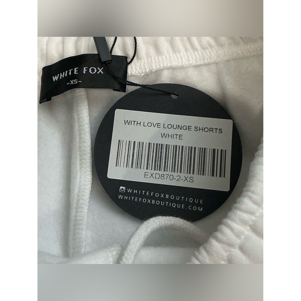 NWT White Fox Boutique With Love White Lounge Shorts Pink Puff Logo XS - Picture 3 of 4